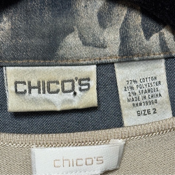 Chico's Size 2 - Large Metallic Floral Denim Jacket Dark Blue Gold Zip Up - Picture 6 of 6